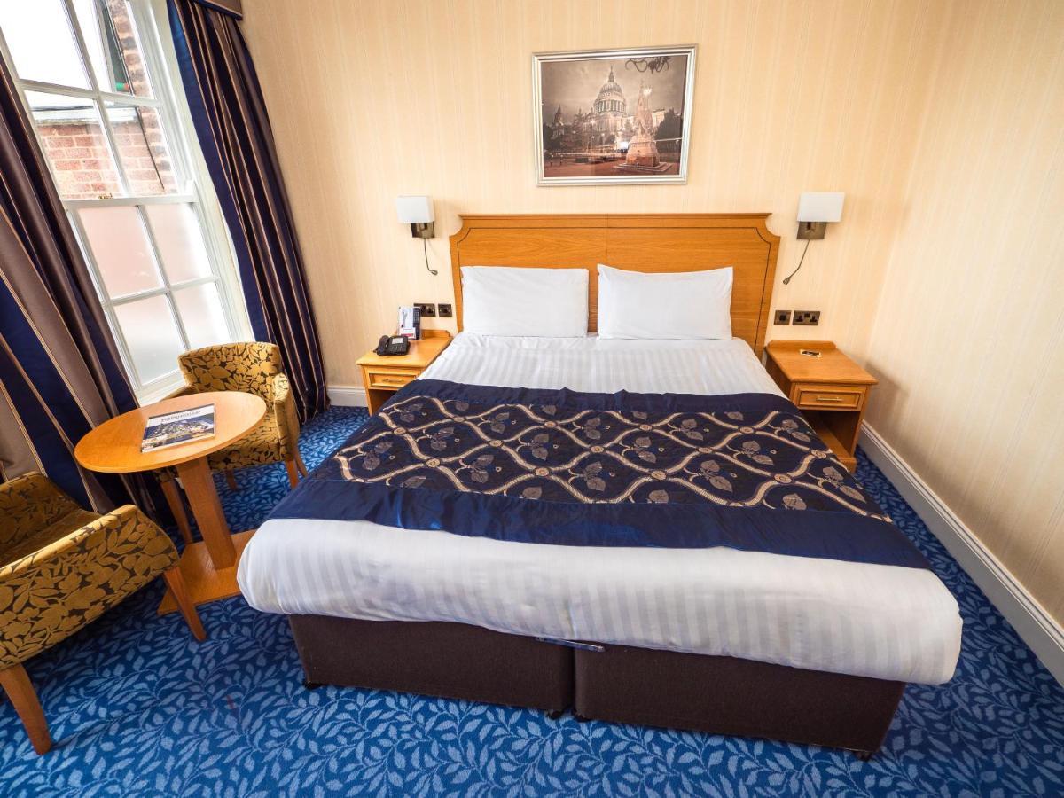 Park Hall Hotel And Spa Wolverhampton Exterior foto