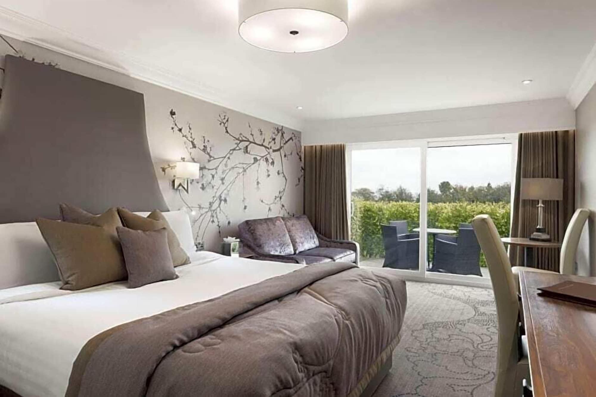 Park Hall Hotel And Spa Wolverhampton Exterior foto