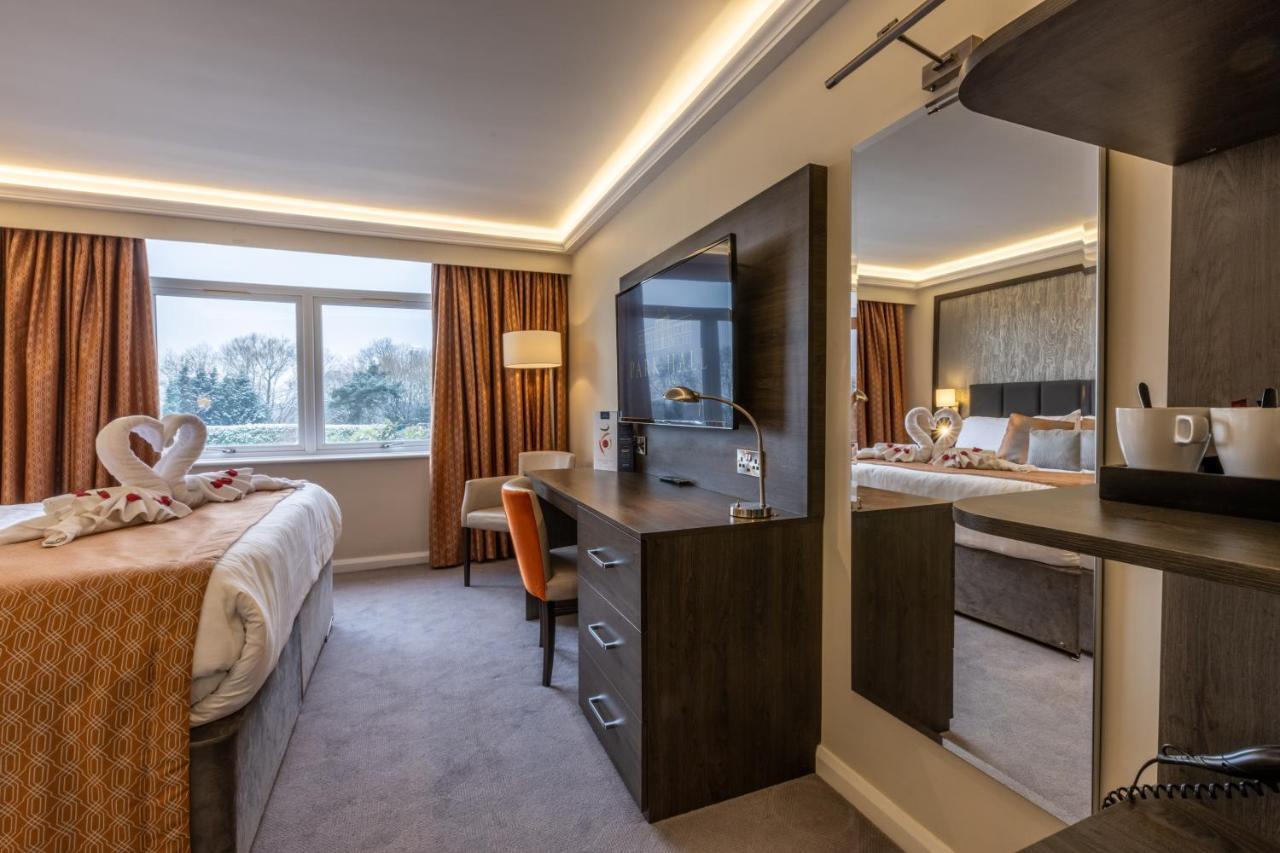 Park Hall Hotel And Spa Wolverhampton Exterior foto