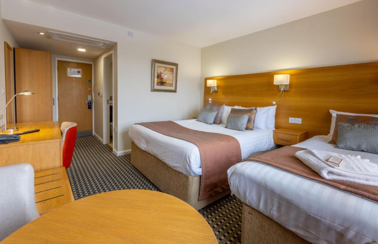 Park Hall Hotel And Spa Wolverhampton Exterior foto