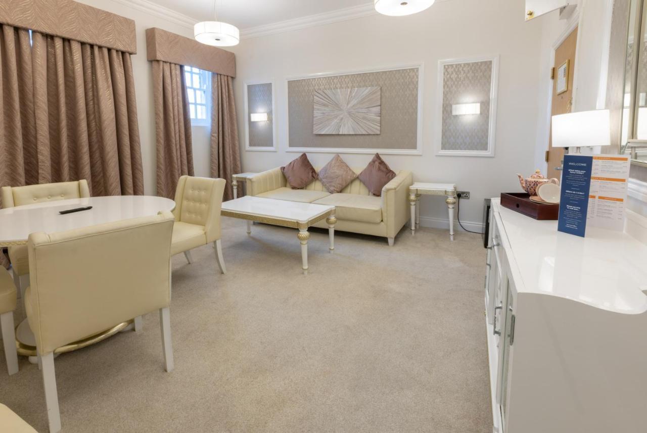 Park Hall Hotel And Spa Wolverhampton Exterior foto